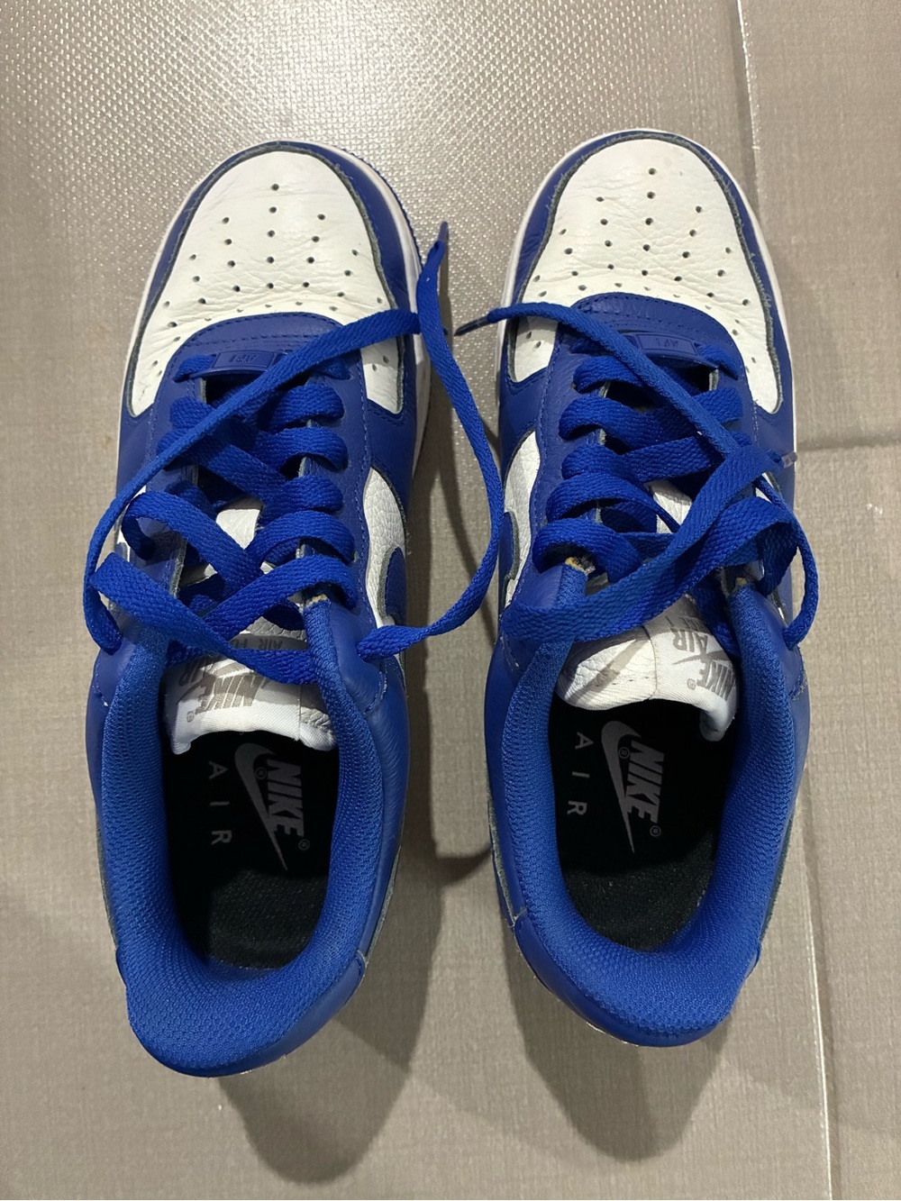 Nike Kids Blue and White Low-Top Sneakers — Classic Colorblock